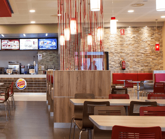 Instalación de climatización en Burger King Sevilla